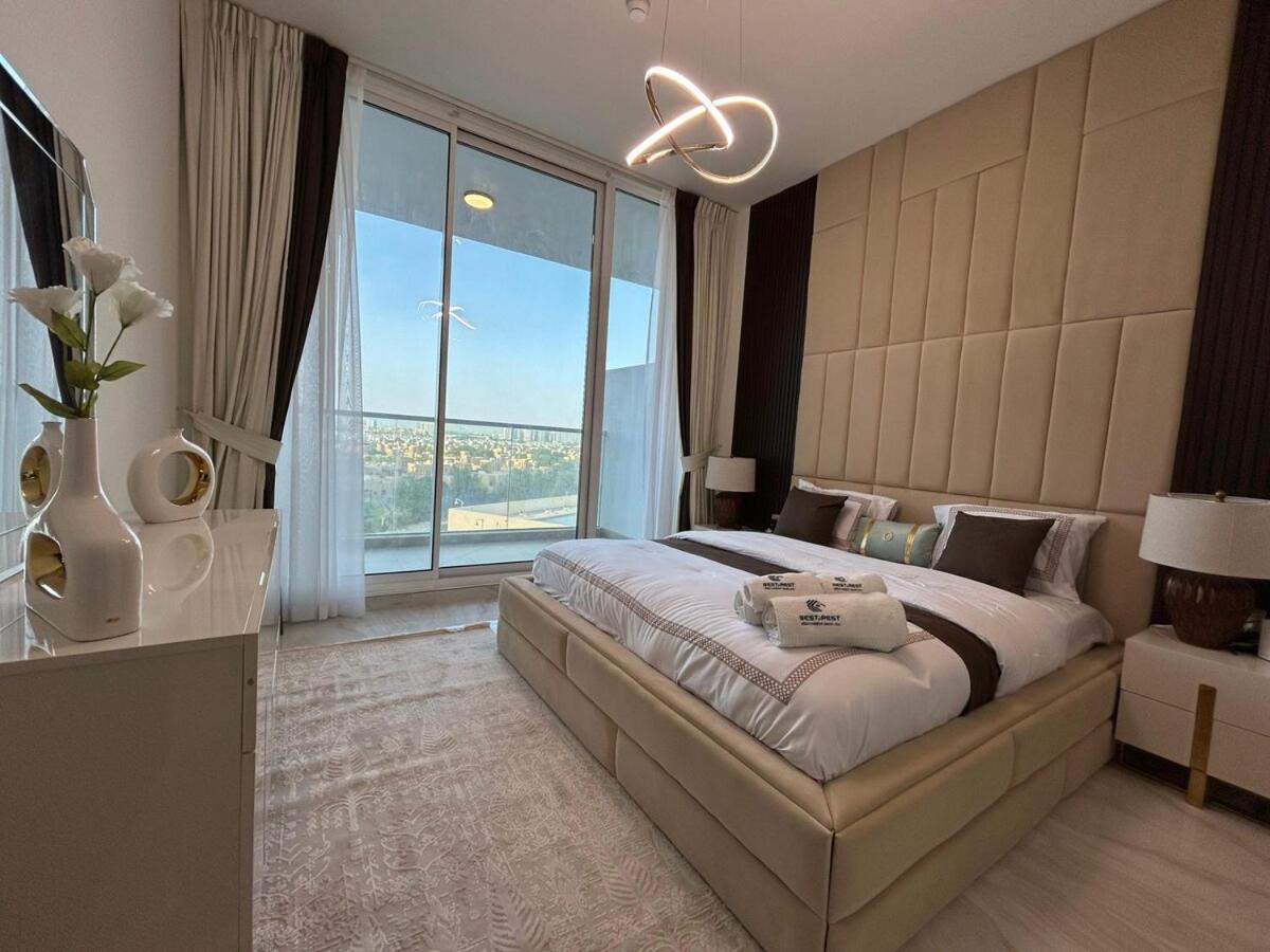 Elegant 2bhk - Private Office In Al Furjan Apartment *