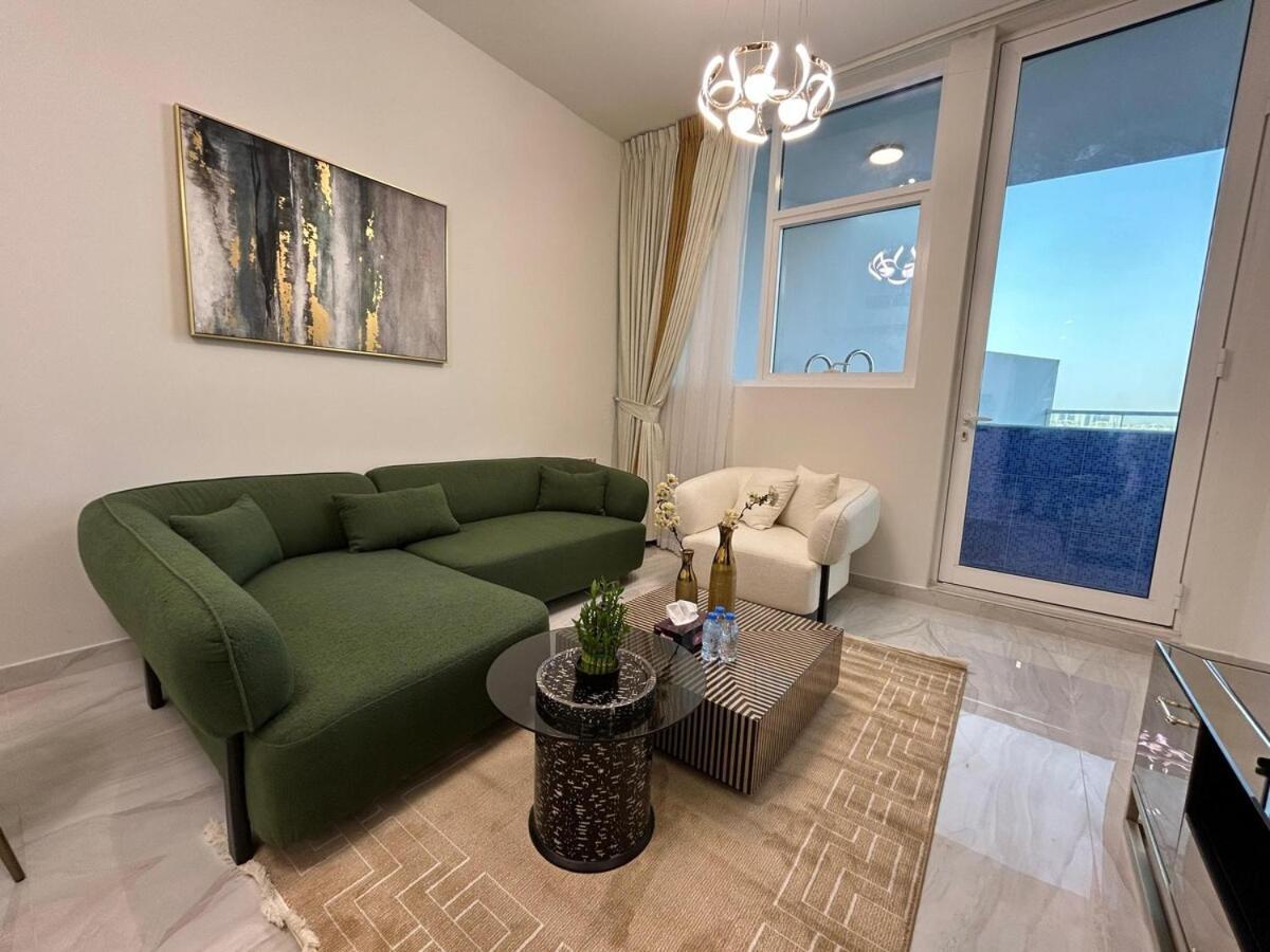 Elegant 2bhk - Private Office In Al Furjan * Dubai